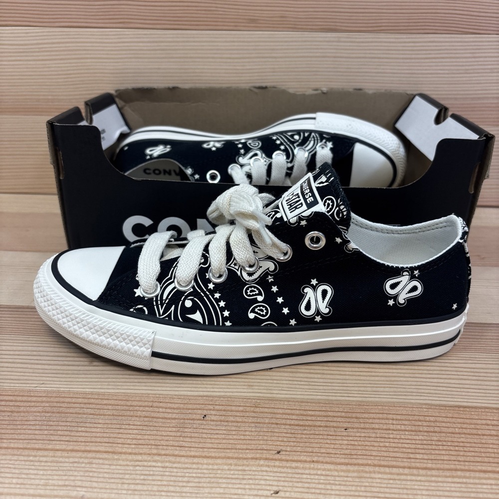 Converse Chuck Taylor All Star Low 'Paisley' A15812F Woman's Sz 7.5